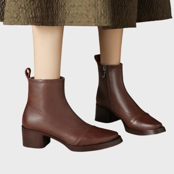 Women's Mid Shaft Structured Block Heel Boot