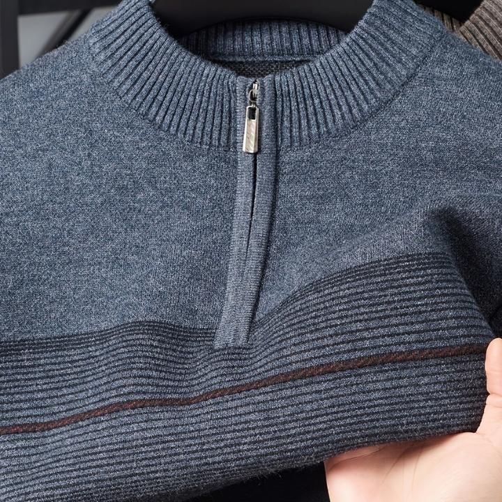 Men's Regular Fit Striped Knit Pullover with Crew Neck Quarter-Zip