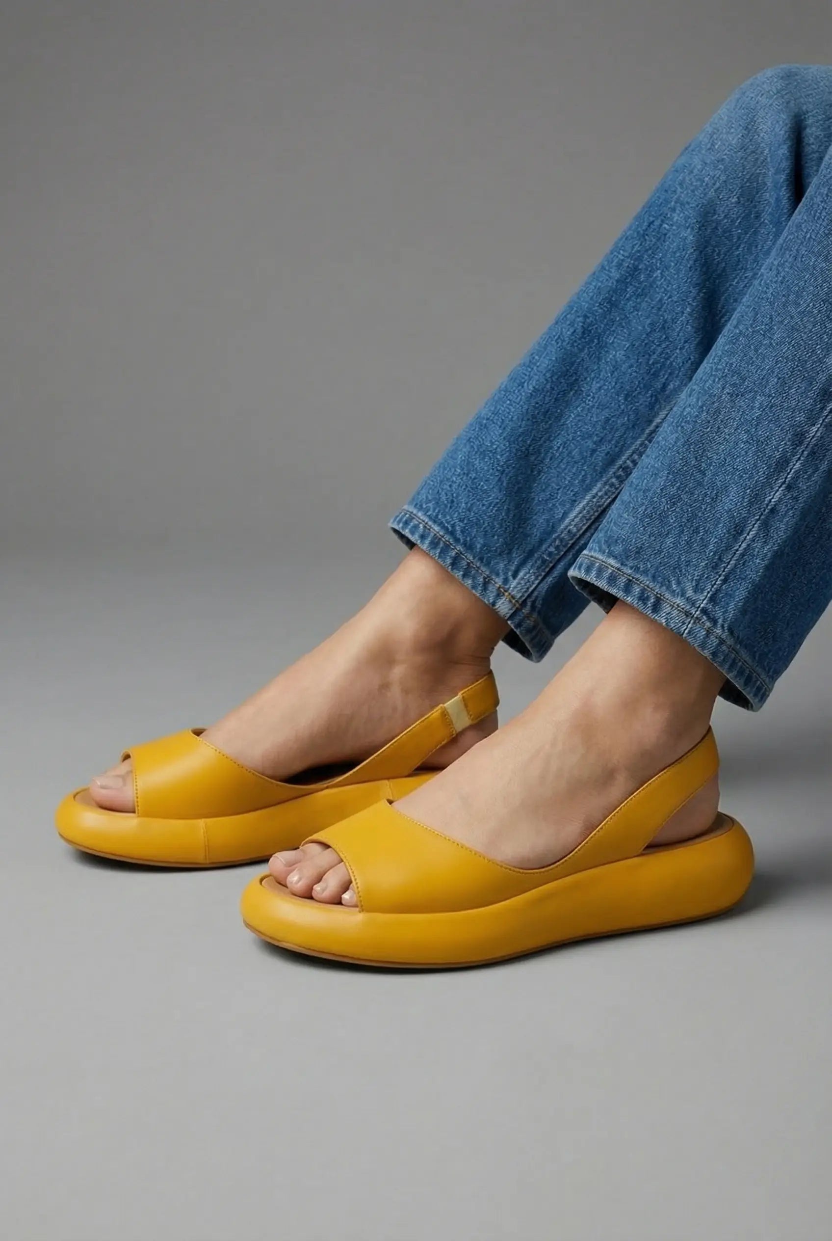 Open Toe Cushioned Sole Slingback Flat Sandals Women