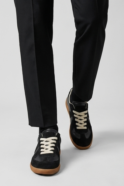Retro Panelled Lace-Up Low Top Trainers Men