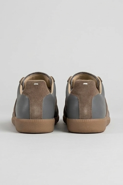 Retro Panelled Lace-Up Low Top Trainers Men
