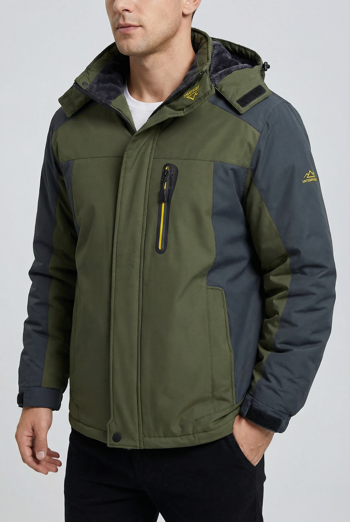 Men’s Insulated Waterproof Outdoor Fleece Jacket