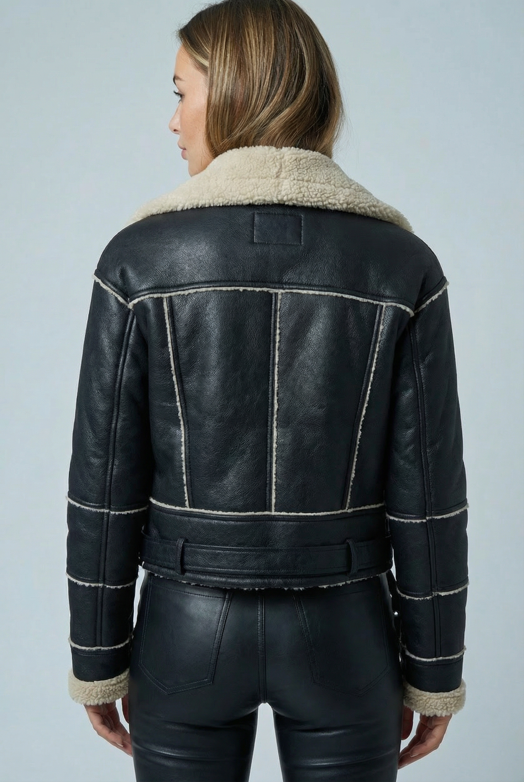 Women’s Short Zip-Up Retro Leather Jacket