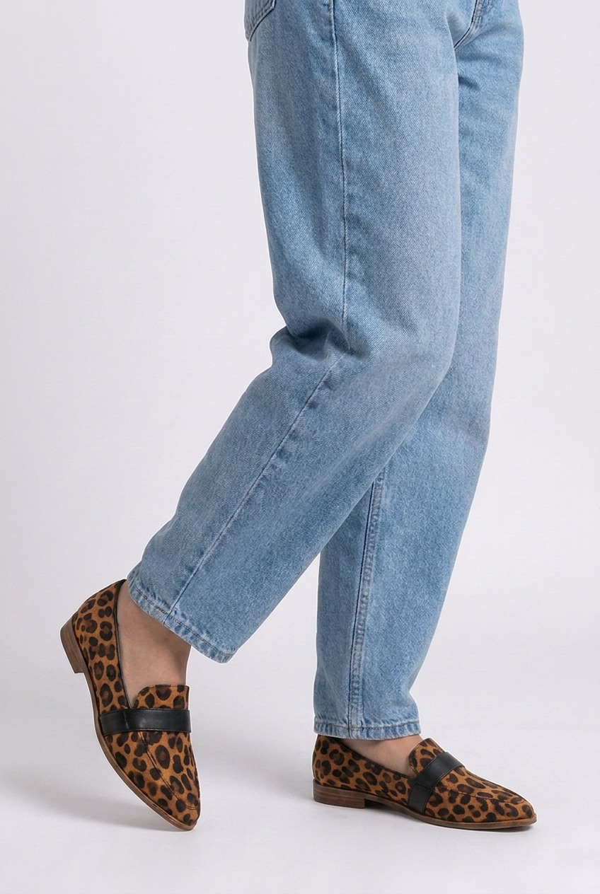 Suede Style Pointed Toe Warm Loafers Women