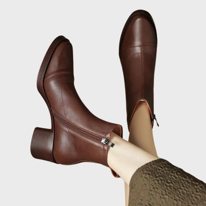 Women's Mid Shaft Structured Block Heel Boot