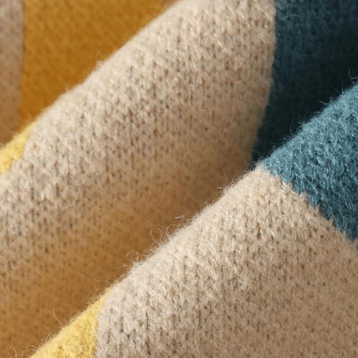 Men’s Geometric Relaxed Fit Sweater