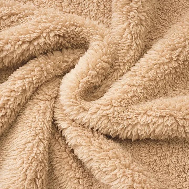 Women’s Zip-Up Teddy Coat