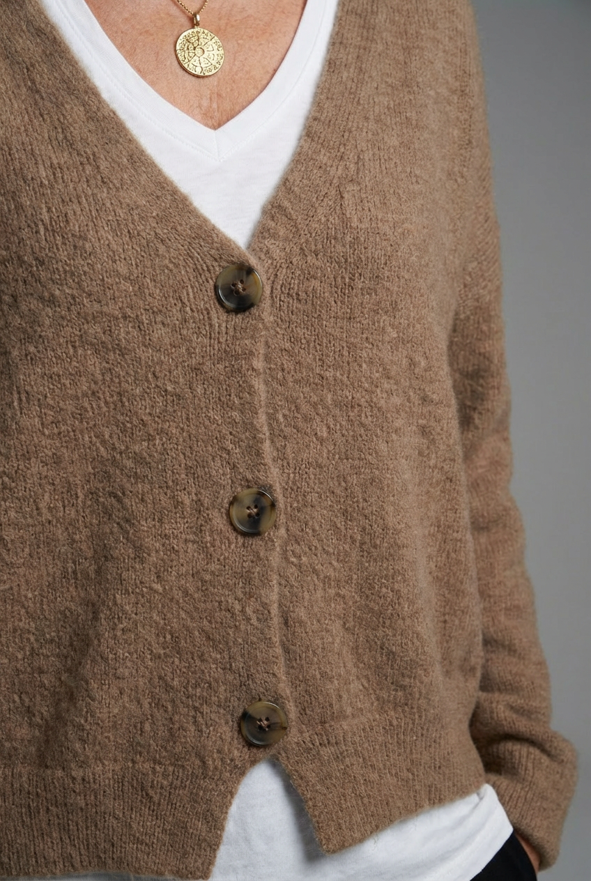 Women’s Soft Knit Button Cardigan – Relaxed Fit & Everyday Layering Essential