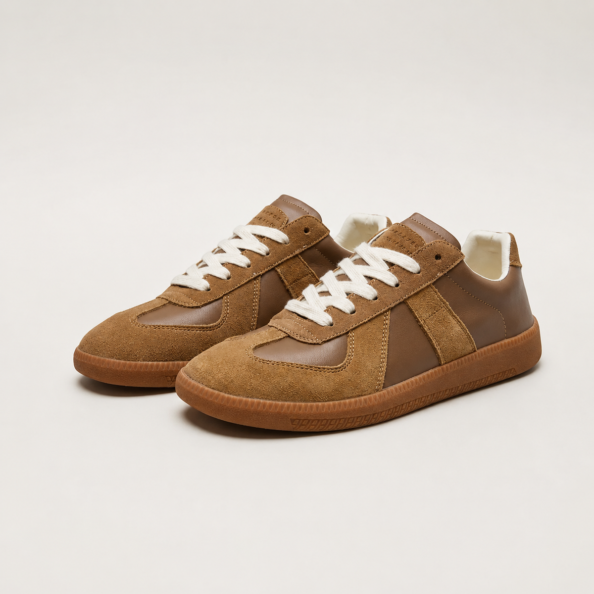Cushioned Lightweight Mesh Lace-Up Casual Trainers Men