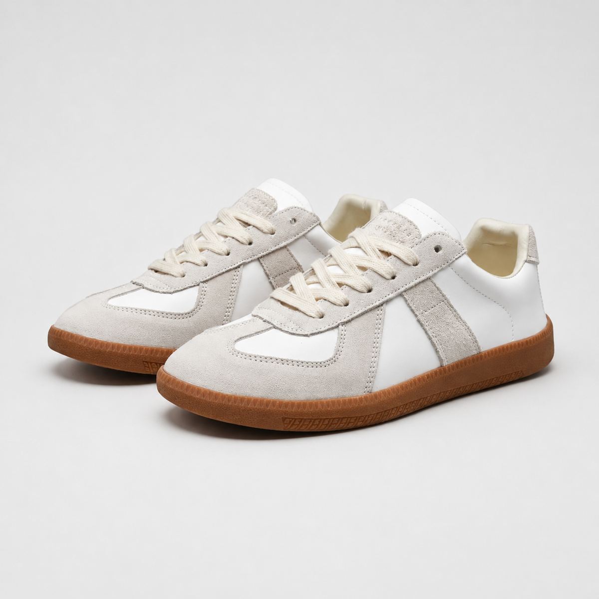 Cushioned Lightweight Mesh Lace-Up Casual Trainers Men