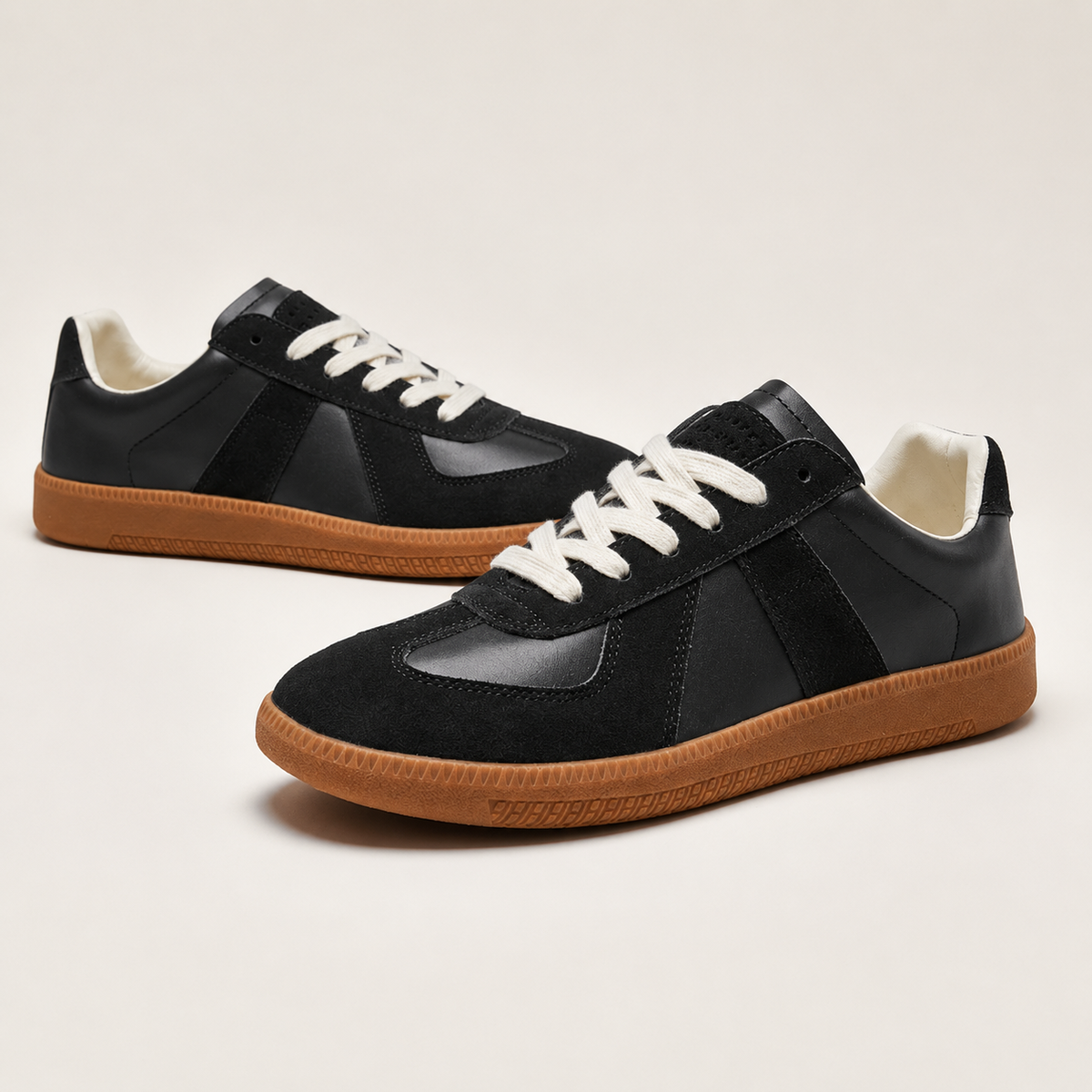 Cushioned Lightweight Mesh Lace-Up Casual Trainers Men