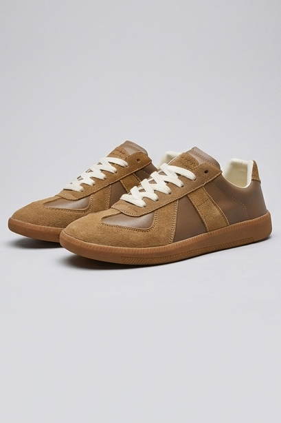 Retro Panelled Lace-Up Low Top Trainers Men