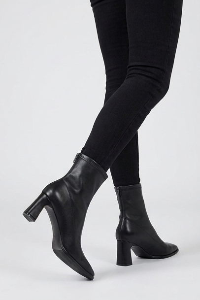 Women’s Vintage Square-Toe Ankle Boots with Heel
