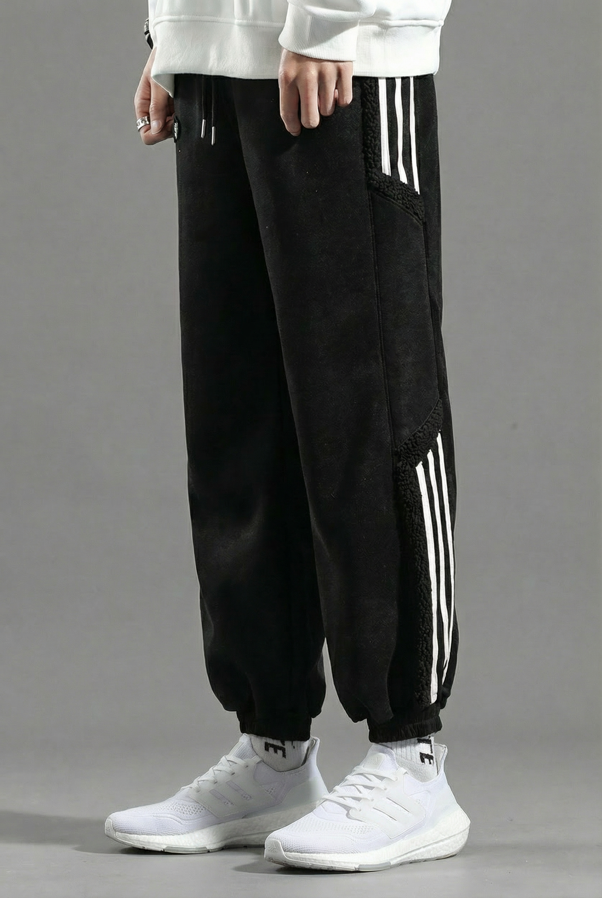 Men's  Fleece-Lined Relaxed Fit Joggers with Side Stripe Detail