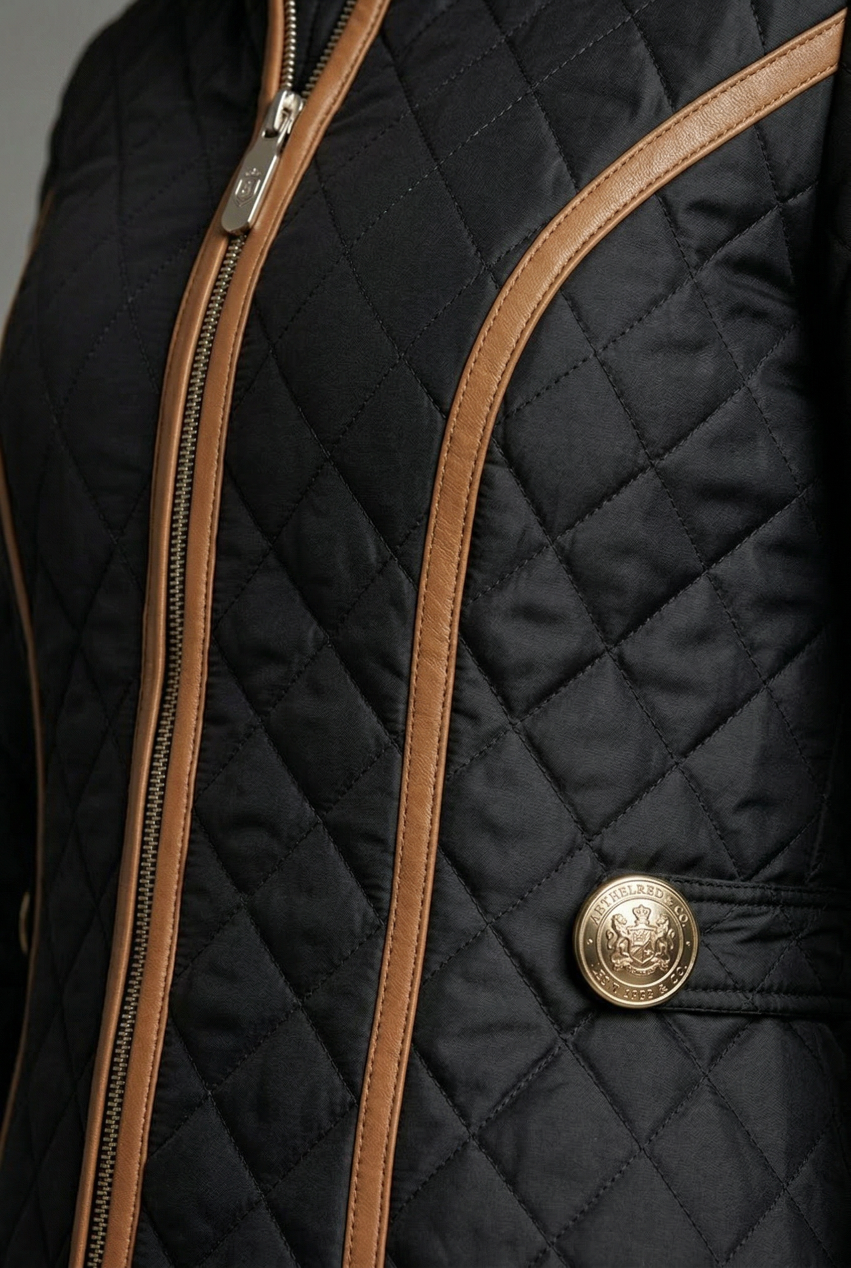 Women’s equestrian jacket Black Lightweight Quilted