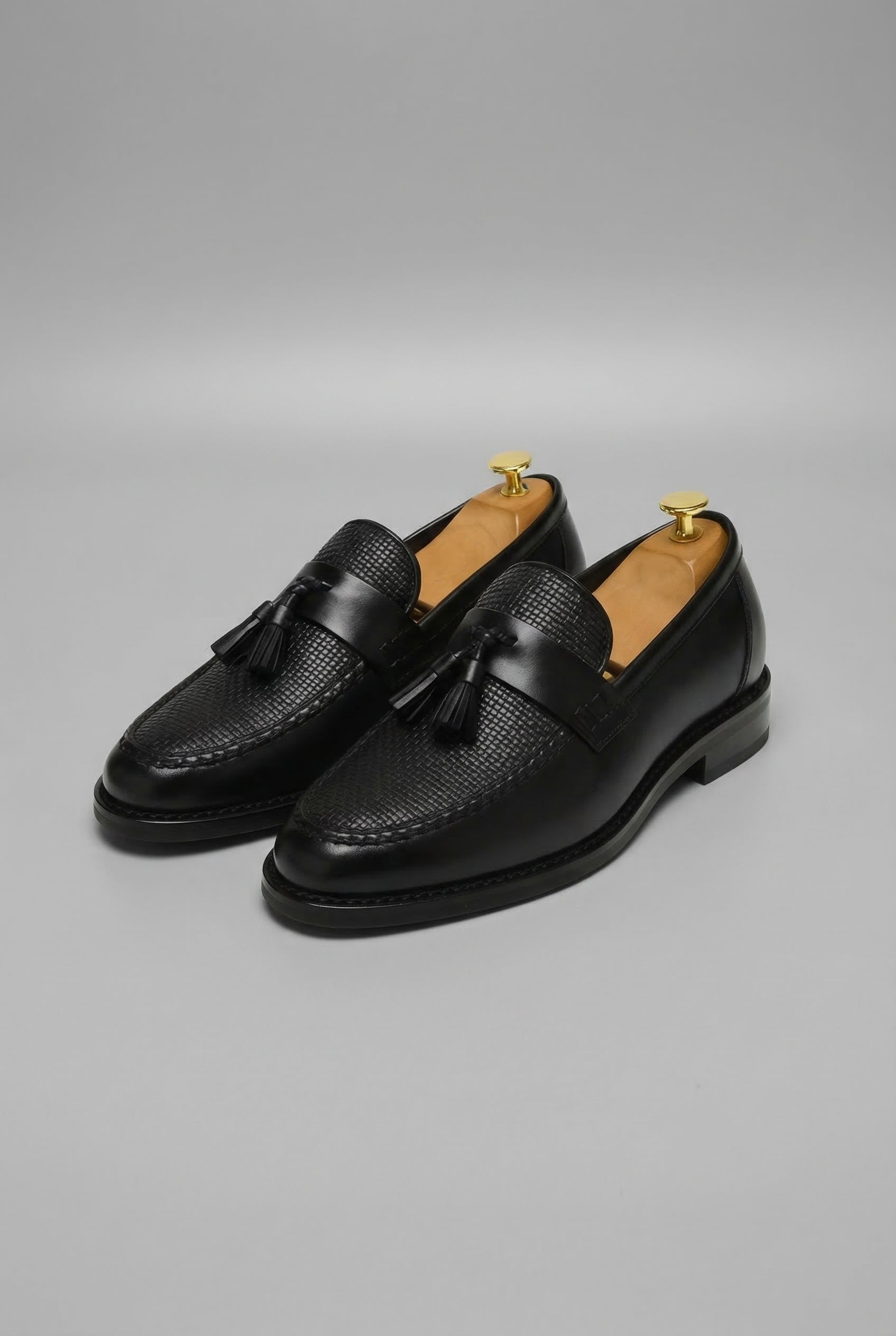 Men's Classic Woven Tassel Slip On Loafers